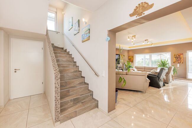 Treppe ins 1 OG