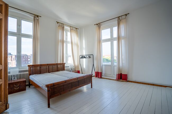 Schlafzimmer mit Balkon